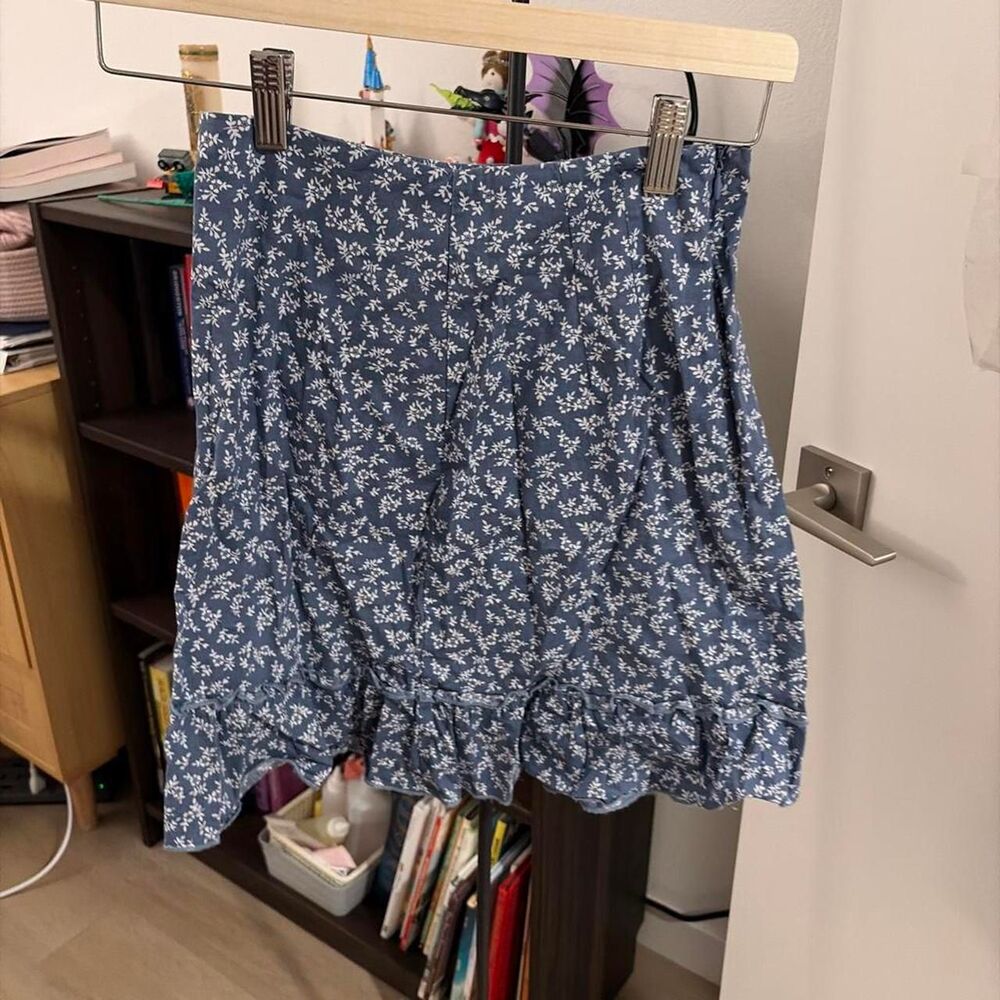 Brandy Melville Blue Floral Tiered Ruffle Mini Skirt - One Size